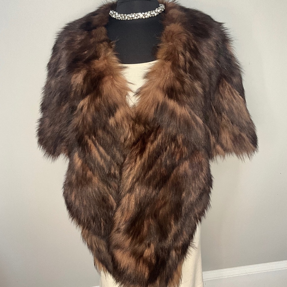 **Vintage Brown Fox Fur Wrap**